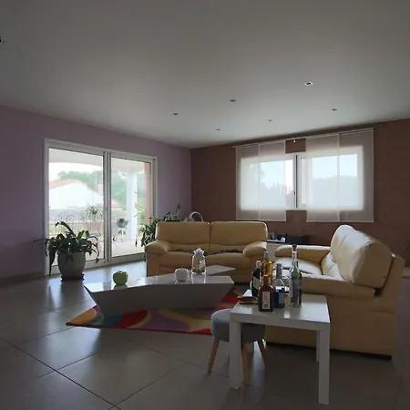 Family House In Marennes Willa