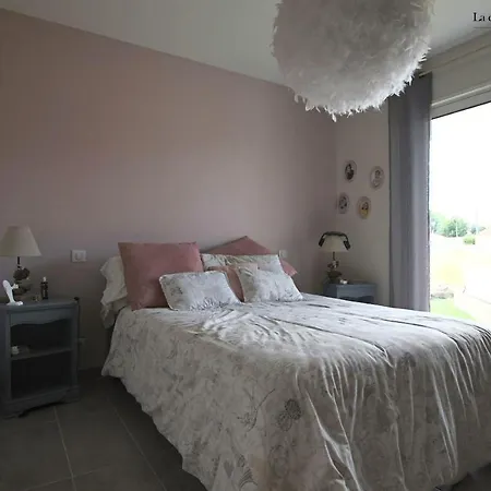 Willa Family House In Marennes *